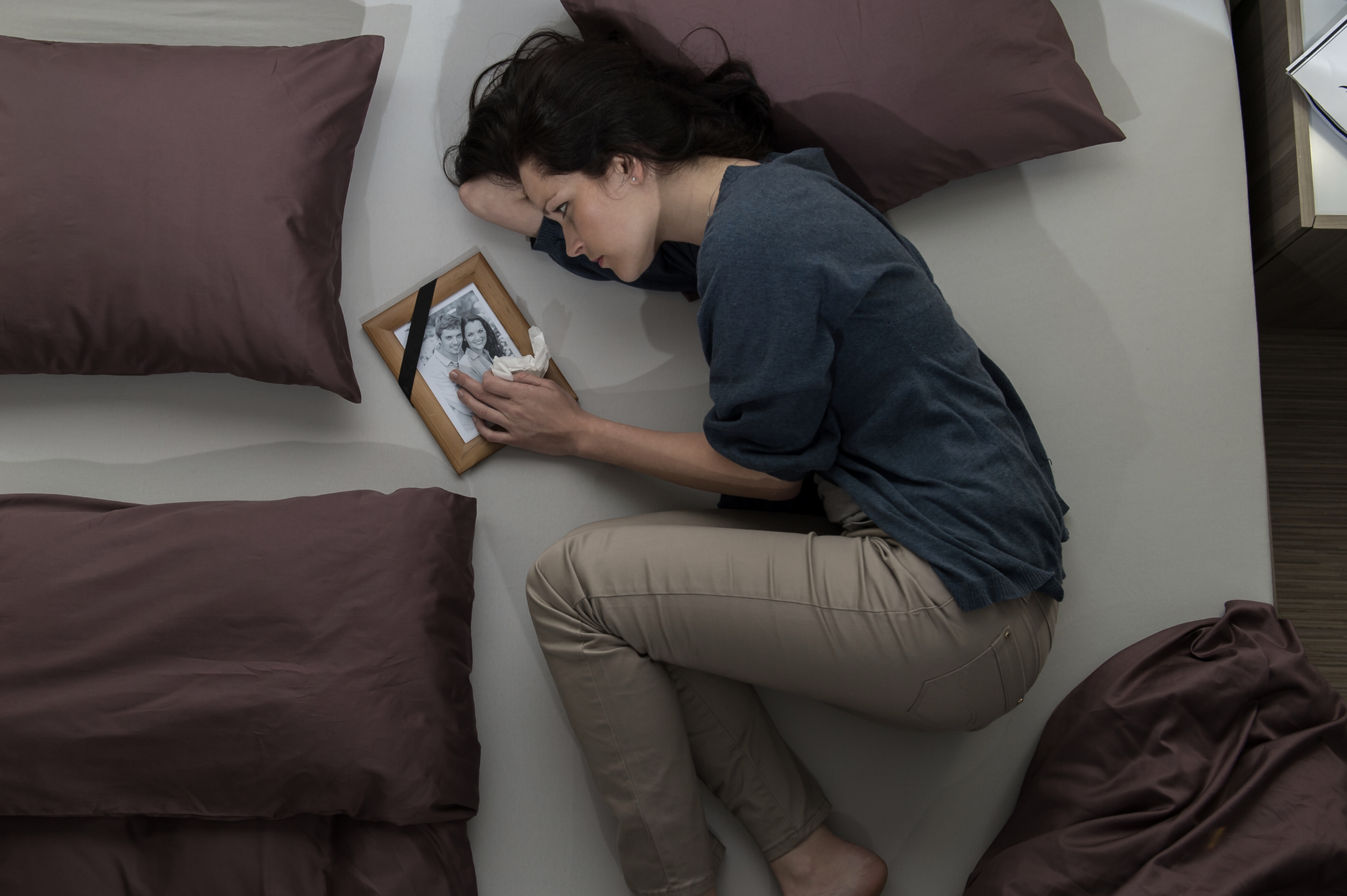 Etapy żałoby – jak rozpoznać i zrozumieć swoje uczucia